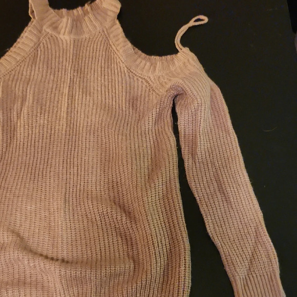 Stylish Off-the-Shoulder Tan Sweater - Picture 6 of 10